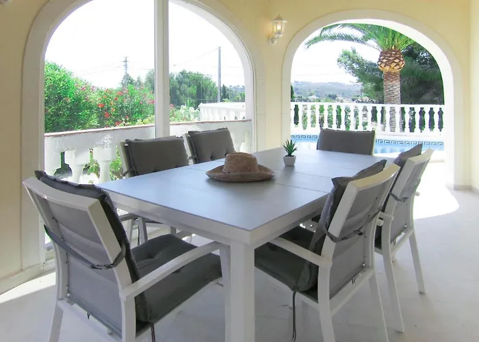 Сasa de vacaciones Romantica By Interhome